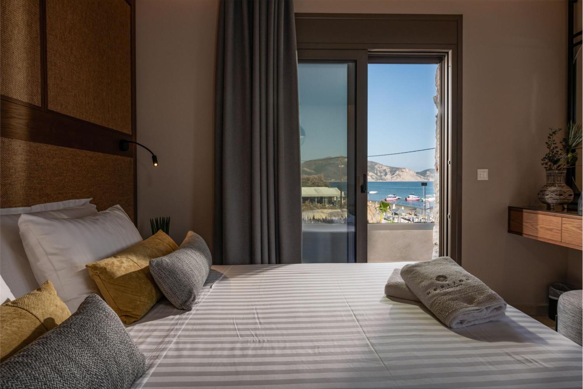 Horizon Apartments - Beachfront Luxury, By Zantewize Laganas Extérieur photo