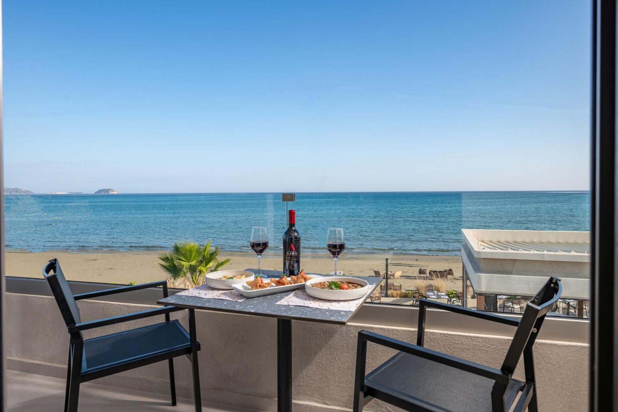 Horizon Apartments - Beachfront Luxury, By Zantewize Laganas Extérieur photo