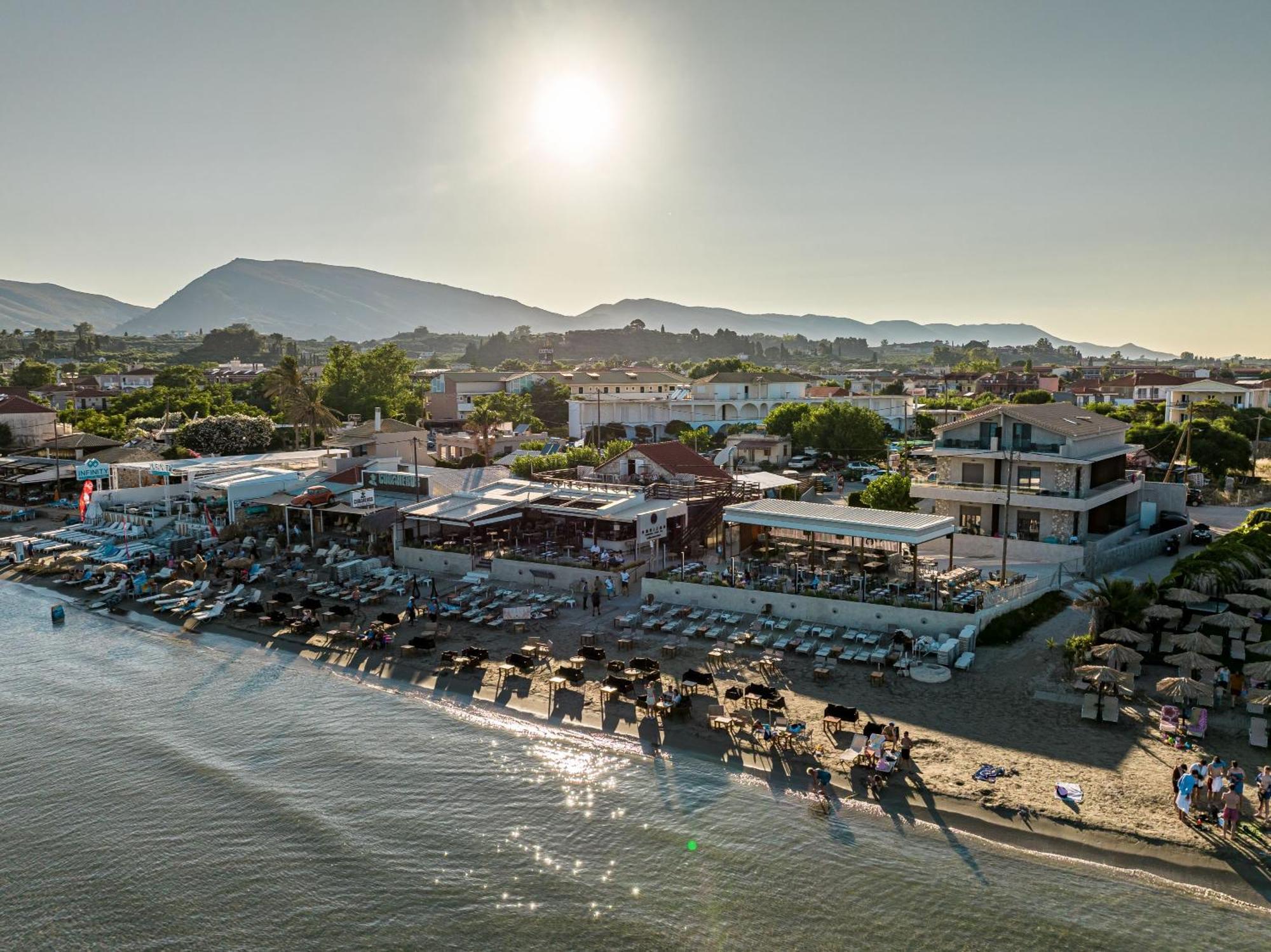 Horizon Apartments - Beachfront Luxury, By Zantewize Laganas Extérieur photo